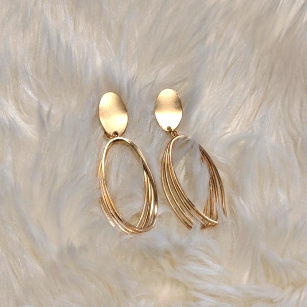 Cute Goldtoned Clip On Twisted Hoop Dangle Statement Earrings